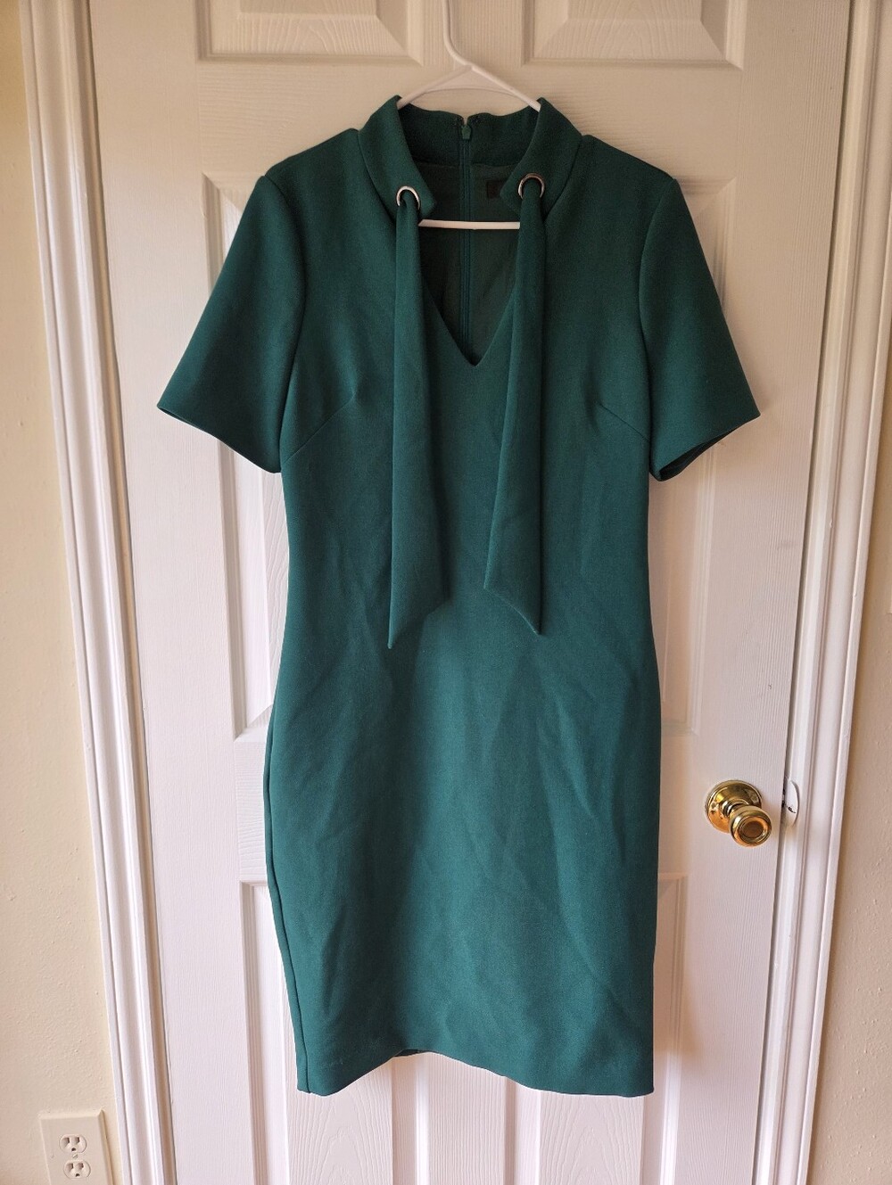 Badgley Mischka Sheath Dress Sz 10 Forest Green VNeck Office Business Guest